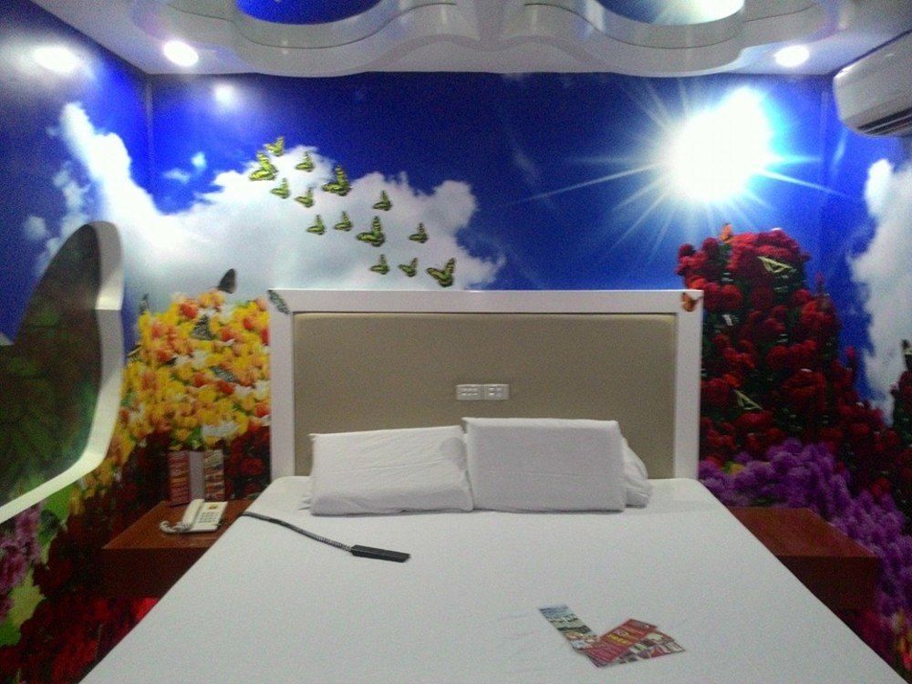 Hotel Sogo Pasay Wood Street Εξωτερικό φωτογραφία