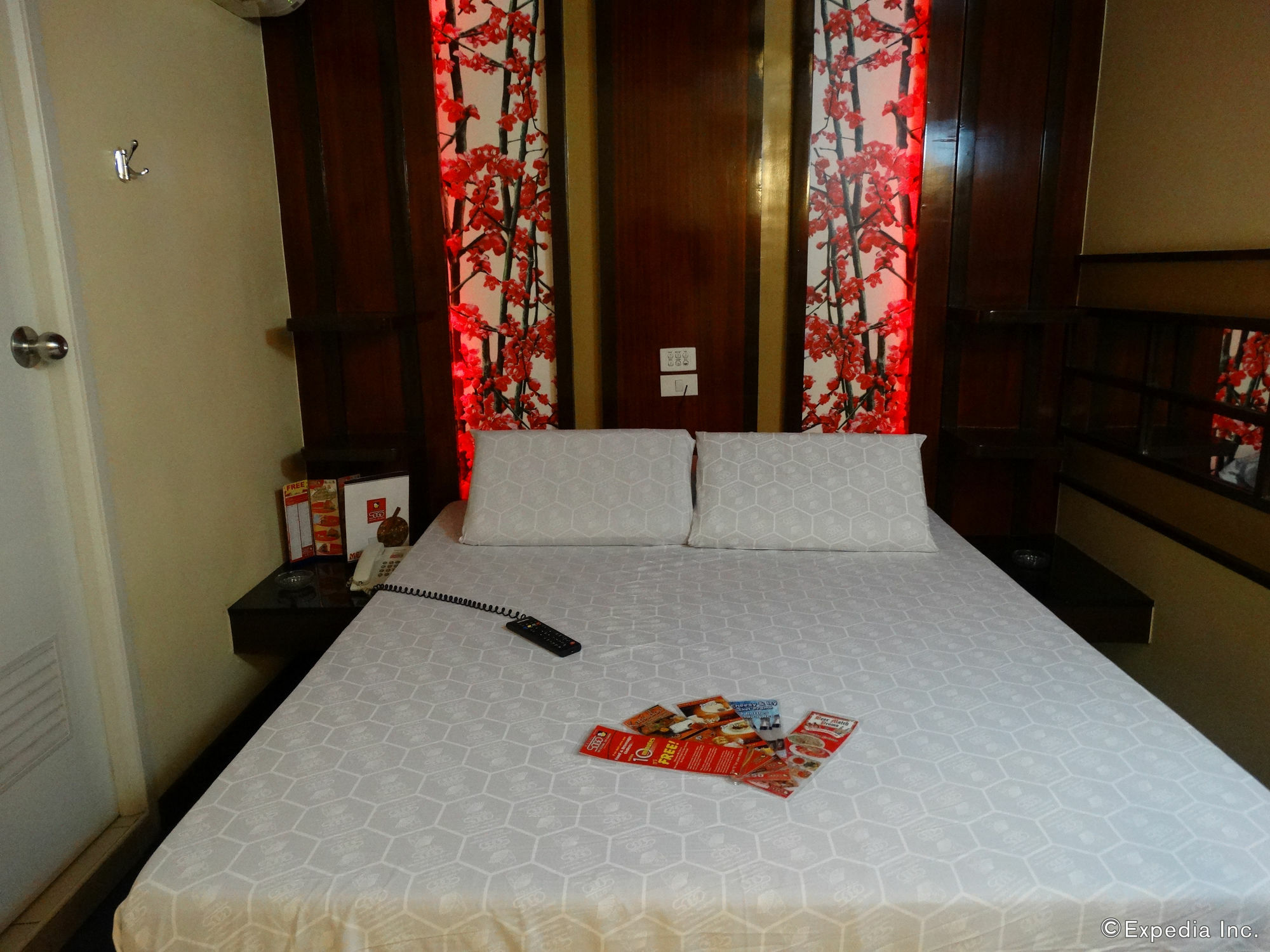 Hotel Sogo Pasay Wood Street Εξωτερικό φωτογραφία