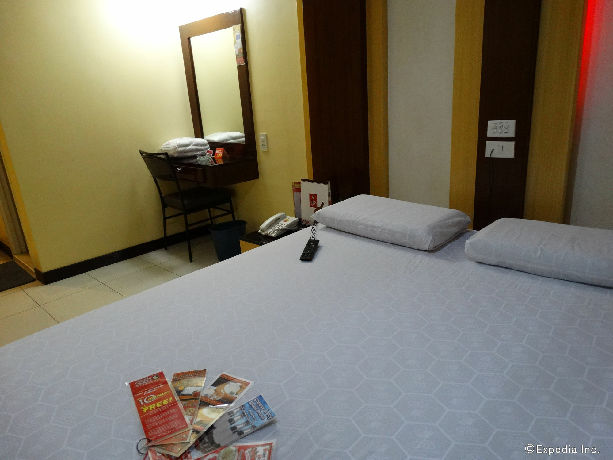 Hotel Sogo Pasay Wood Street Εξωτερικό φωτογραφία