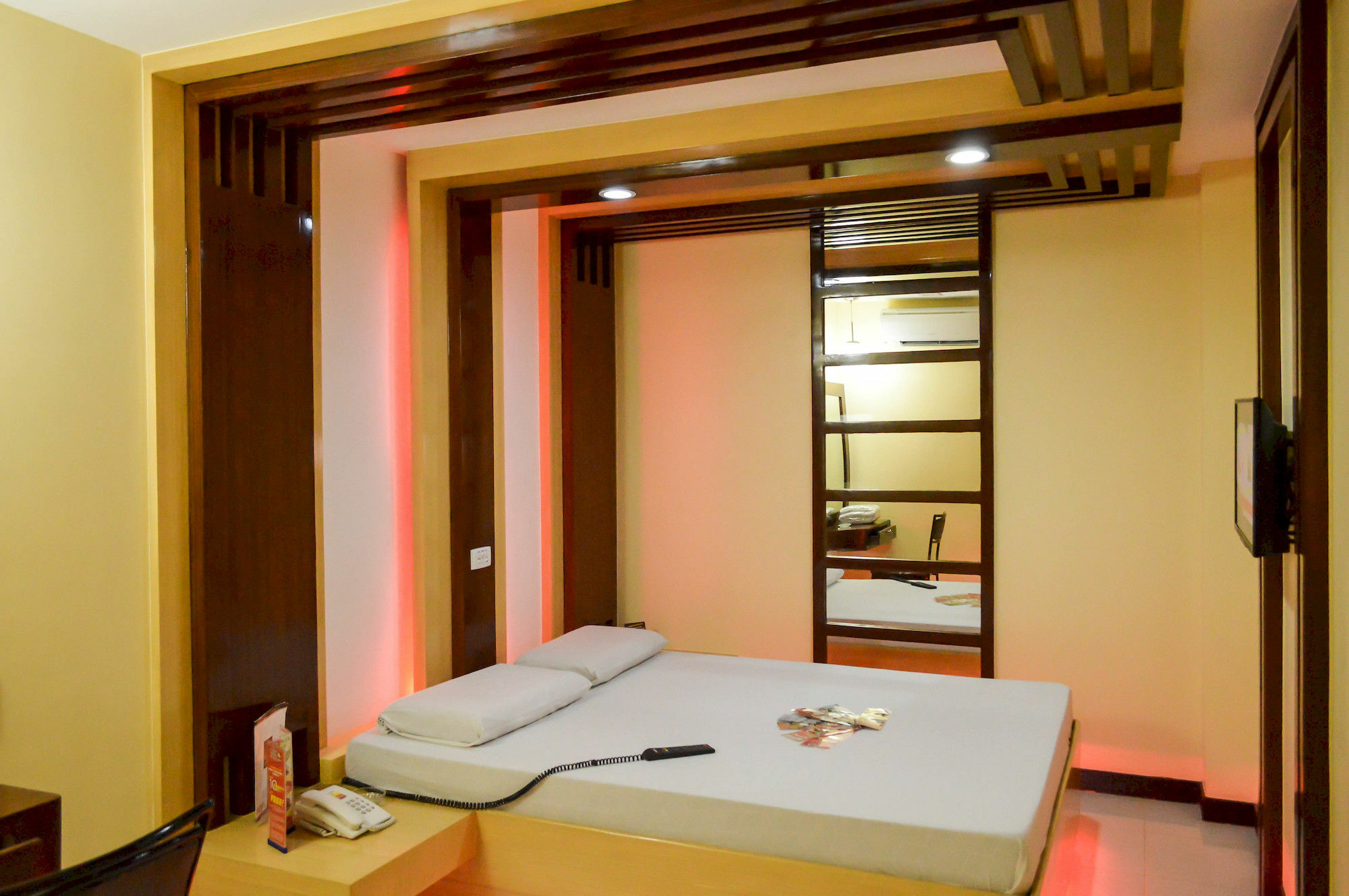 Hotel Sogo Pasay Wood Street Εξωτερικό φωτογραφία