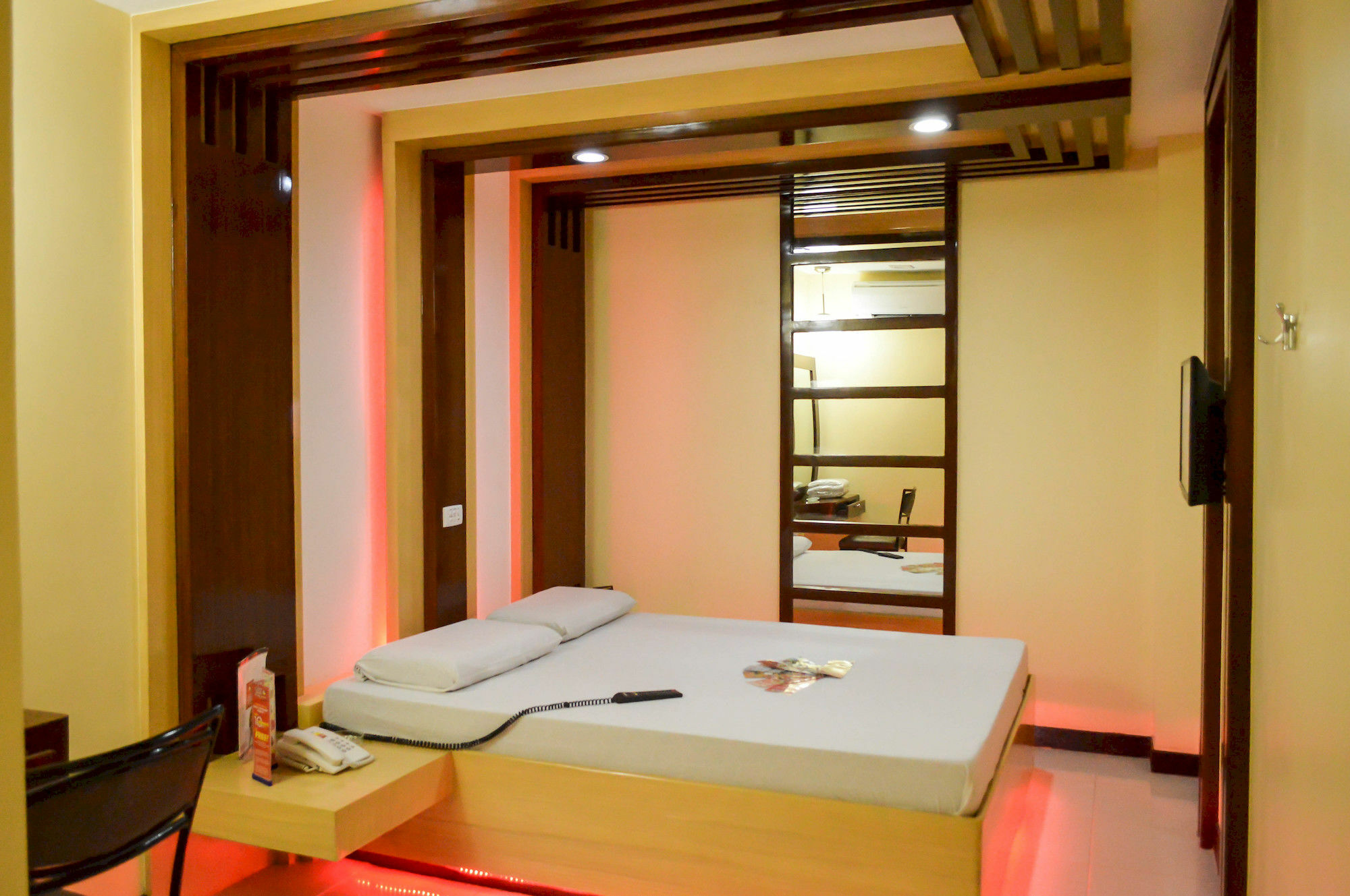 Hotel Sogo Pasay Wood Street Εξωτερικό φωτογραφία